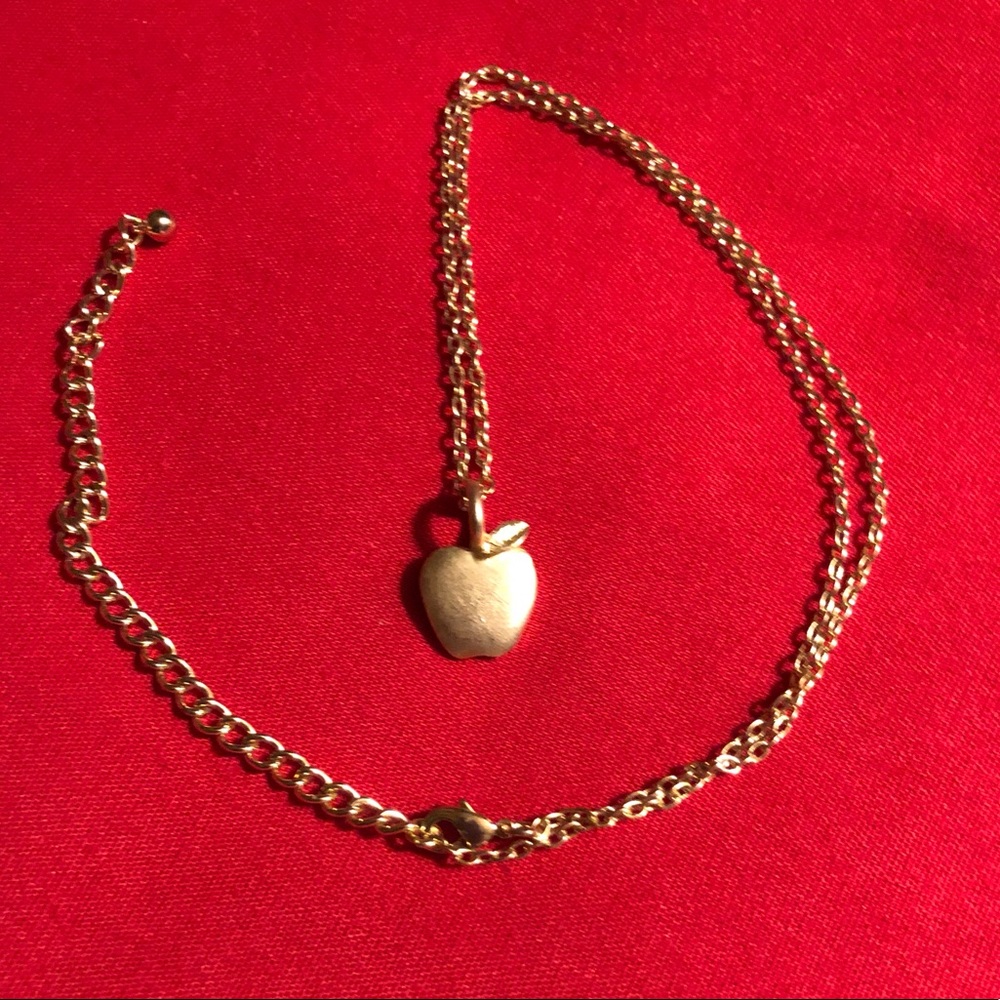 Apple Necklace for the Teacher